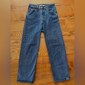 Levi’s Ribcage Straight size 28